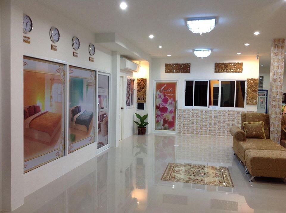فندق Isabel Boutique تْشينيغْرايْ المظهر الخارجي الصورة
